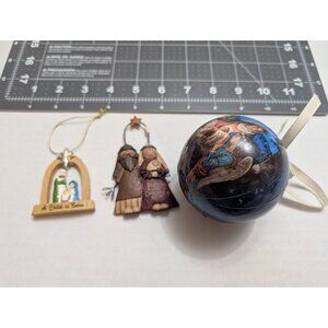 Nativity Christmas Ornaments Needzo Decoupage lot of 3 vintage Holiday hanging